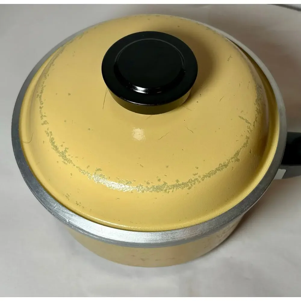 Vintage Aluminum Sears “Club” Harvest Gold 1.5 QT Sauce Pot w/ Lid USA